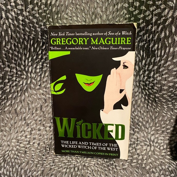 WICKED, The Novel, Paperback - Picture 1 of 4